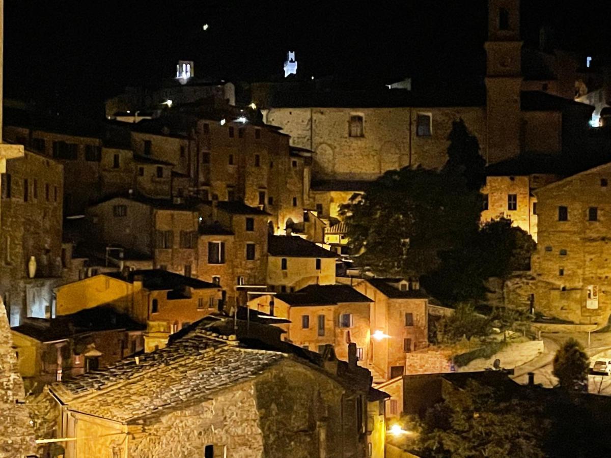 Pulcinella Appartamento Tipico Centro Storico Montepulciano Stazione Exteriör bild